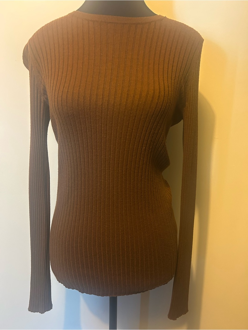 Vince Ribbed Crew-Neck Sweater - Brown